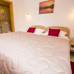 Karun Bed & Breakfast