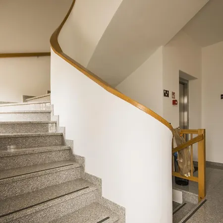 לינה וארוחת בוקר Karun