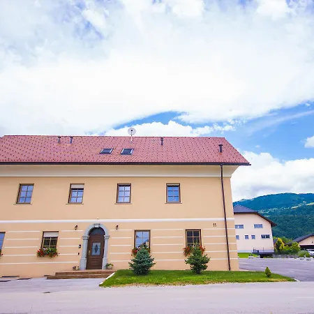 Karun Nočitev z zajtrkom Cerklje na Gorenjskem
