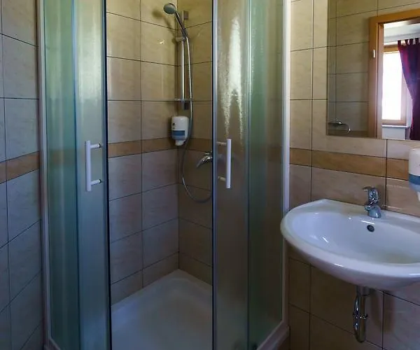 Nočitev z zajtrkom Karun Cerklje na Gorenjskem