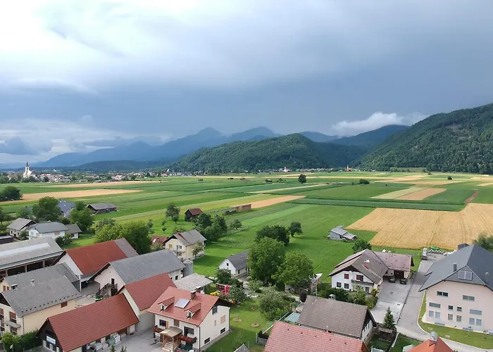 Karun Nočitev z zajtrkom Cerklje na Gorenjskem