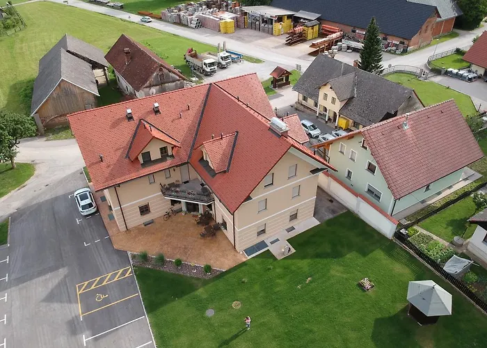 Nočitev z zajtrkom Karun Cerklje na Gorenjskem